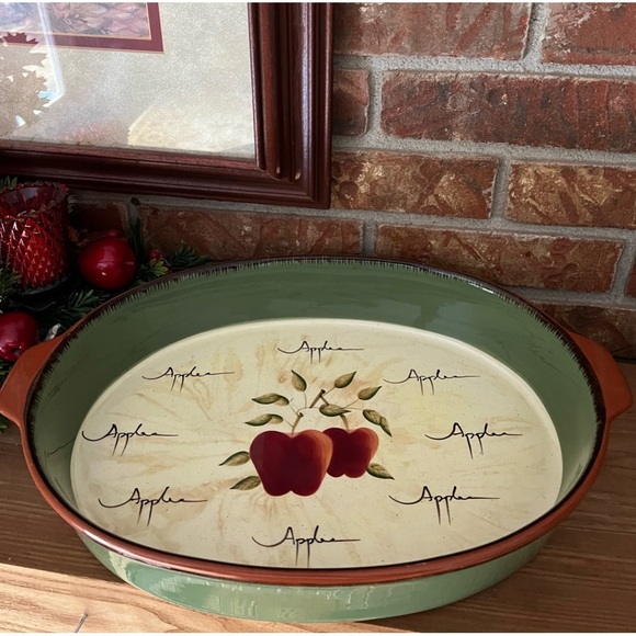 Rare Home Interiors Apple Orchard Collection 16” Casserole Dish - Picture 5 of 6